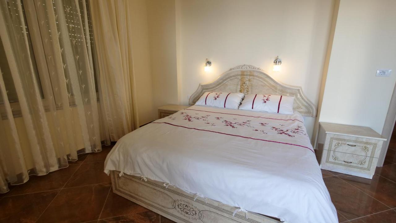 By Promenade Apartment