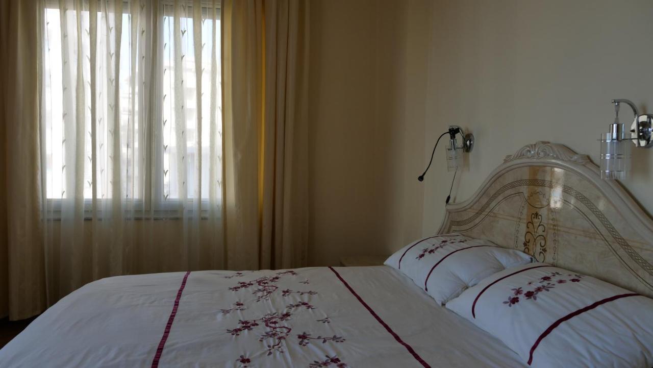 Apartment By Promenade Sarande